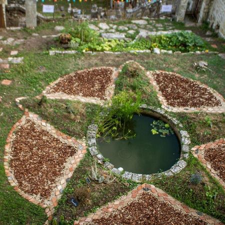 La Belle Etoile Bed & Breakfast Saintes Ngoại thất bức ảnh